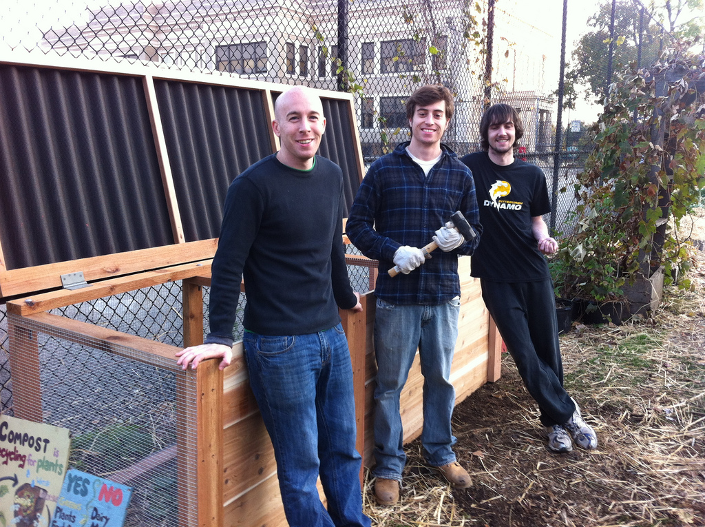 volunteers build montessori compost bin (1)